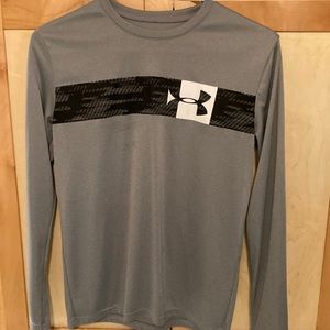Under Armour boys shirt size YXL